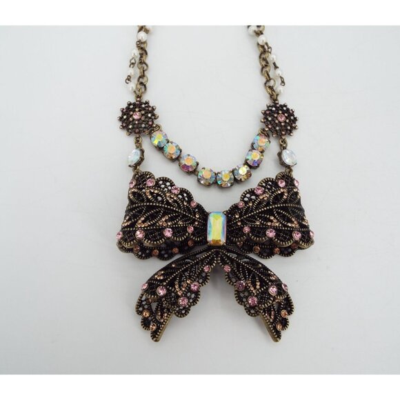 Betsey Johnson Large Bow Pink Crystal Rhinestone Faux Pearl Statement Necklace - Picture 2 of 10